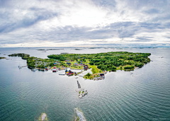 A drone shot of the island Borstö in the Finnish archipelago national park